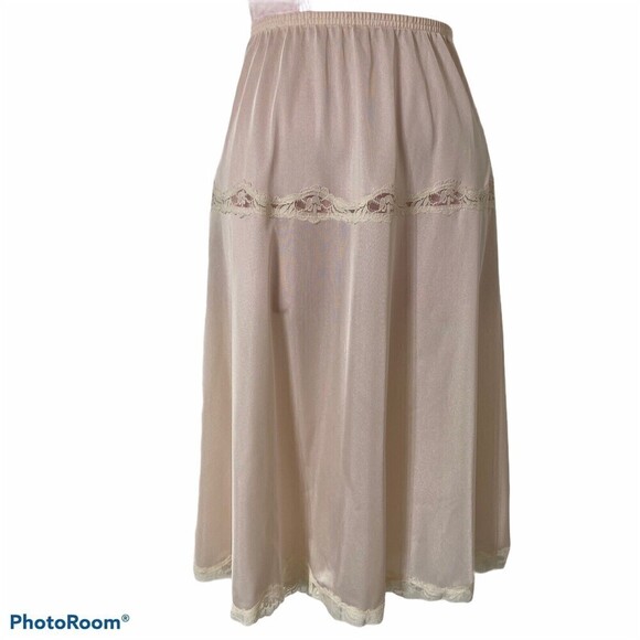 Vintage Vanity Fair Half Slip Womens Small Pink Nylon Ivory Lace - Picture 1 of 3